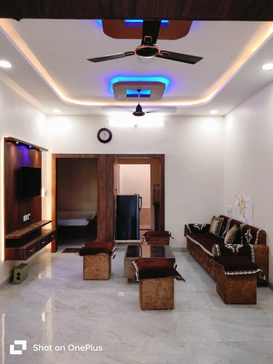 אויאיין Nandi Homes Homestay מראה חיצוני תמונה
